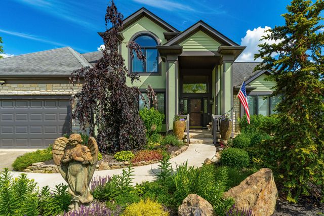 12638 Oakmere Drive, Pickerington, OH 43147