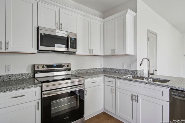 12352 Montgomery Forest, San Antonio, TX 78252