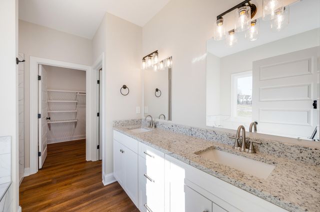 10556 Leesville RD, Lynch Station, VA 24571