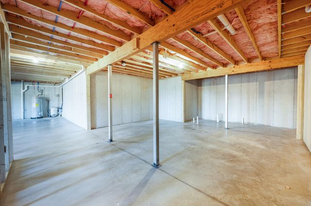 10556 Leesville RD, Lynch Station, VA 24571