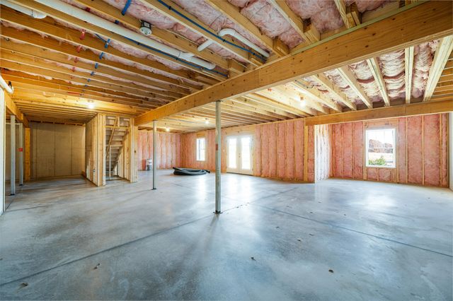 10556 Leesville RD, Lynch Station, VA 24571