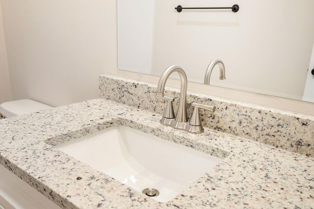 10556 Leesville RD, Lynch Station, VA 24571