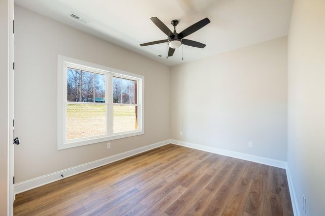 10556 Leesville RD, Lynch Station, VA 24571