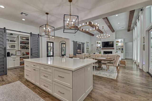 7709 Dog Wood Acres Drive, Montgomery, TX 77316