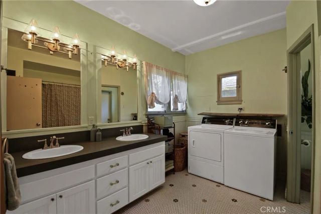 773 Orizaba, Long Beach, CA 90804
