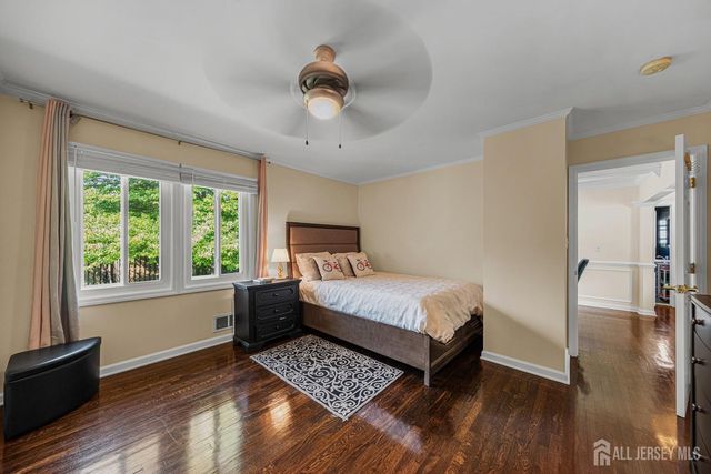 56 Rieder Road, Edison, NJ 08817
