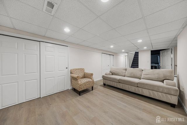 56 Rieder Road, Edison, NJ 08817