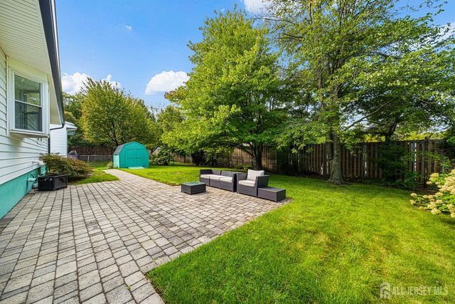 56 Rieder Road, Edison, NJ 08817