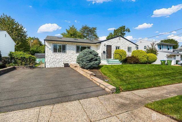 56 Rieder Road, Edison, NJ 08817