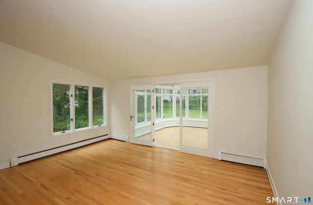 23 Norway Road, North Haven, CT 06473