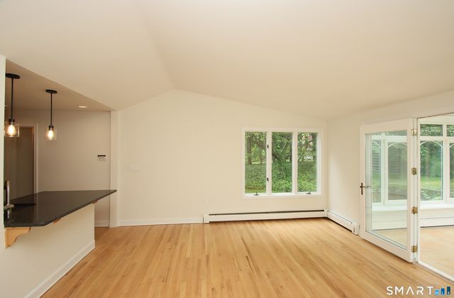 23 Norway Road, North Haven, CT 06473