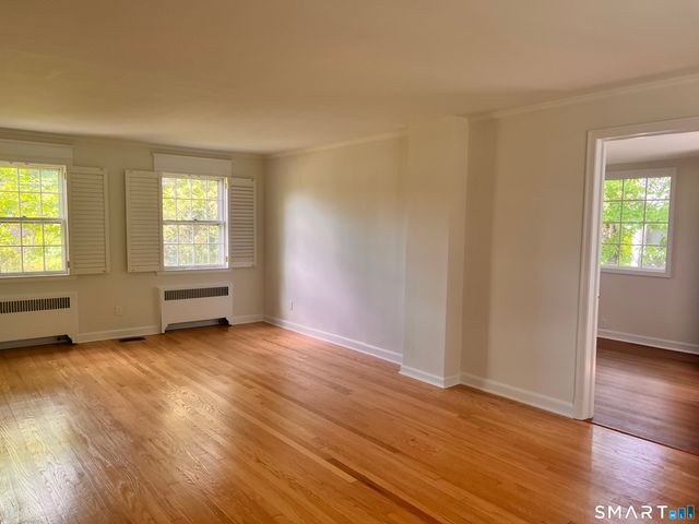 23 Norway Road, North Haven, CT 06473
