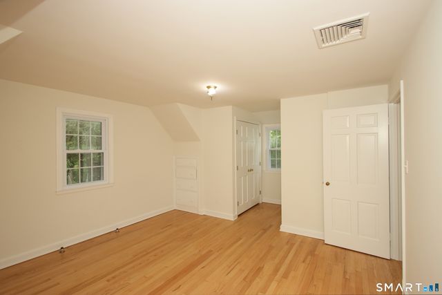 23 Norway Road, North Haven, CT 06473