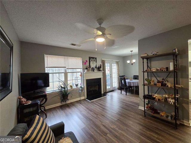 6722 Gallant Court SE, Mableton, GA 30126