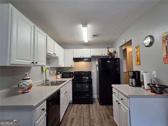 6722 Gallant Court SE, Mableton, GA 30126