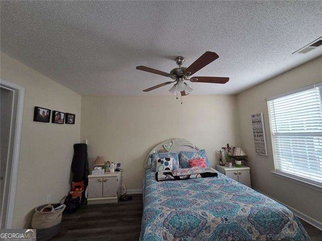 6722 Gallant Court SE, Mableton, GA 30126