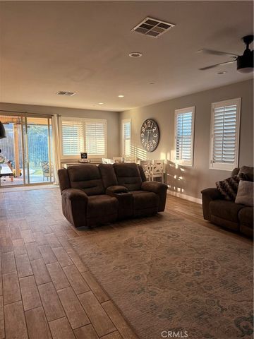 24109 Darmera, Lake Elsinore, CA 92532
