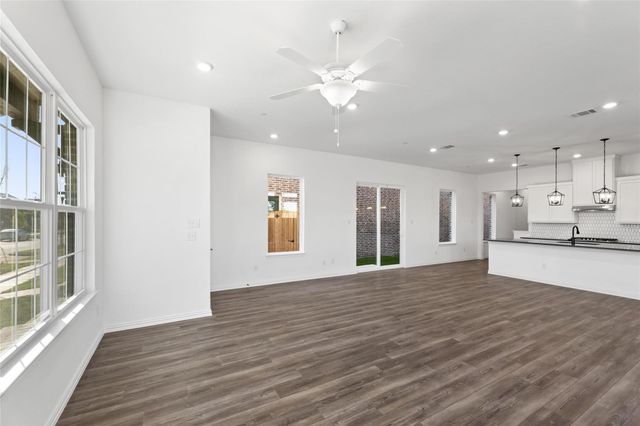 7597 Regal Lane, North Richland Hills, TX 76180