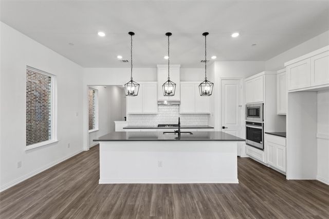 7597 Regal Lane, North Richland Hills, TX 76180