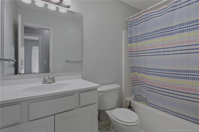 1174 Hallberry Drive, Fayetteville, NC 28314