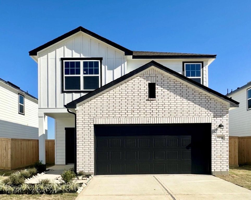 9484 Hard Rock Road, Conroe, TX 77303