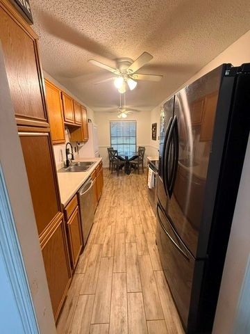 917 Park Place Boulevard, Midlothian, TX 76065
