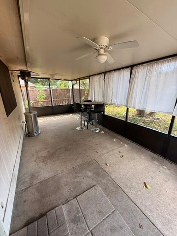 917 Park Place Boulevard, Midlothian, TX 76065