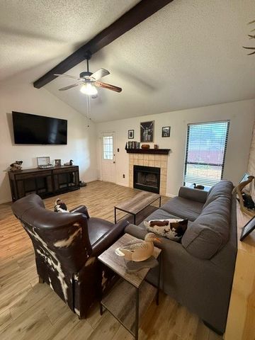 917 Park Place Boulevard, Midlothian, TX 76065