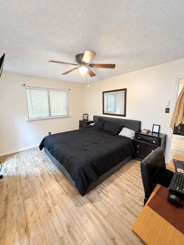 917 Park Place Boulevard, Midlothian, TX 76065