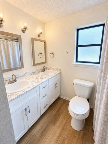 917 Park Place Boulevard, Midlothian, TX 76065