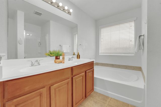 538 Arthur Drive, Lavon, TX 75166