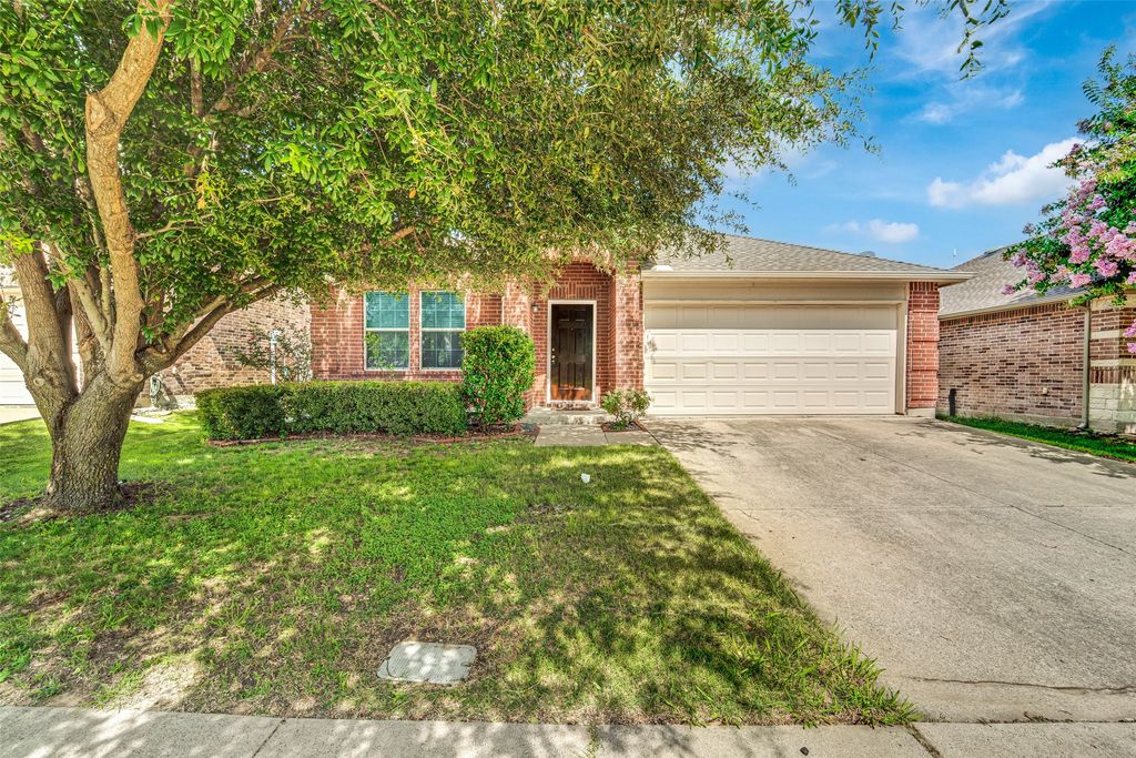 538 Arthur Drive, Lavon, TX 75166