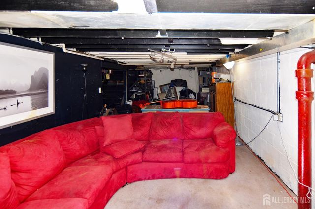 541 Lyman Avenue, Woodbridge Proper, NJ 07095