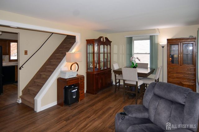 541 Lyman Avenue, Woodbridge Proper, NJ 07095