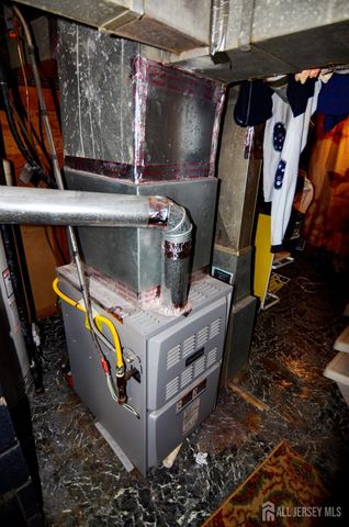 541 Lyman Avenue, Woodbridge Proper, NJ 07095