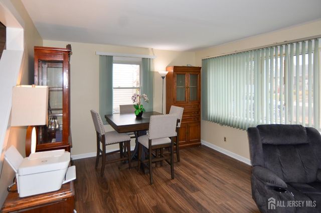 541 Lyman Avenue, Woodbridge Proper, NJ 07095