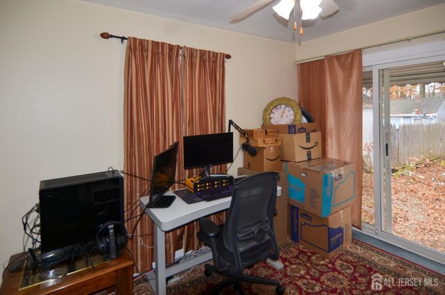 541 Lyman Avenue, Woodbridge Proper, NJ 07095