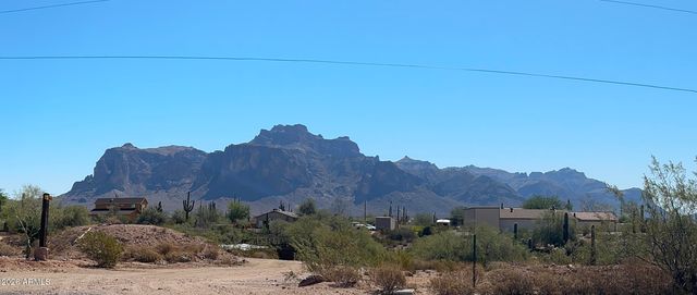 939 N Acacia Road 1, Apache Junction, AZ 85119