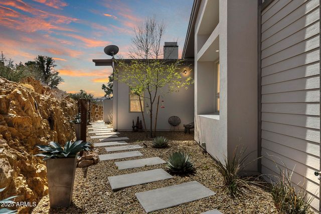 5245 W THREE FORKS Road, Prescott, AZ 86305