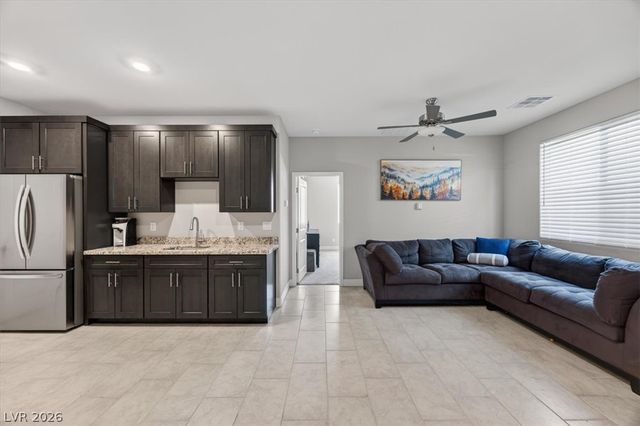 1863 Michael Springs Place, North Las Vegas, NV 89084