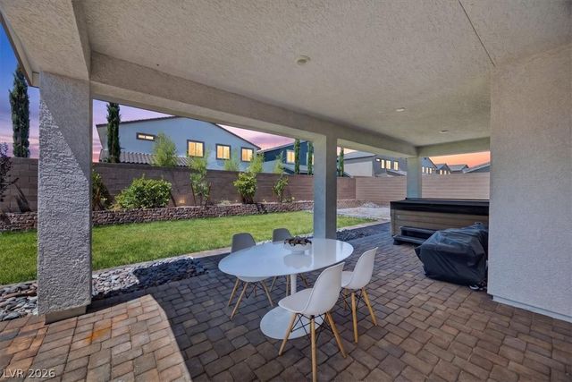 1863 Michael Springs Place, North Las Vegas, NV 89084