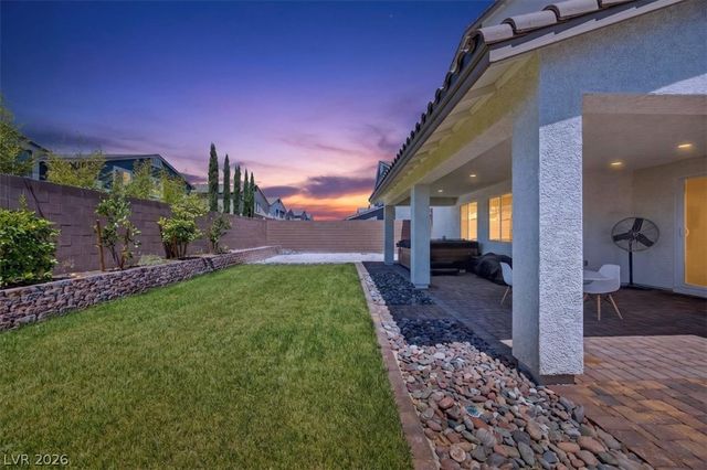1863 Michael Springs Place, North Las Vegas, NV 89084