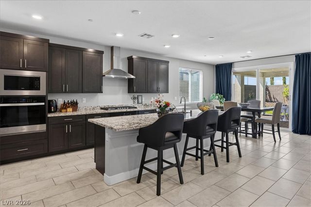 1863 Michael Springs Place, North Las Vegas, NV 89084