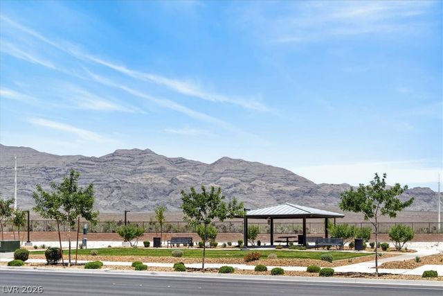 1863 Michael Springs Place, North Las Vegas, NV 89084