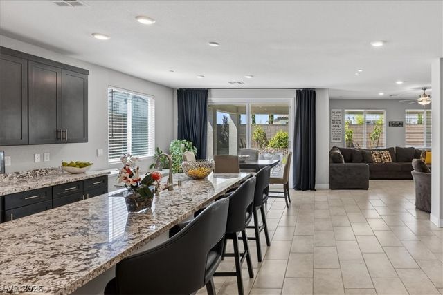 1863 Michael Springs Place, North Las Vegas, NV 89084