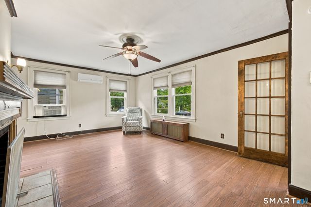 12 West Helen Street, Hamden, CT 06514