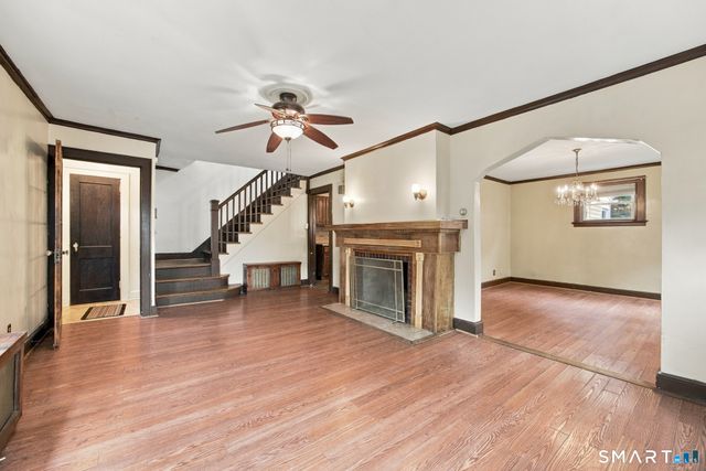 12 West Helen Street, Hamden, CT 06514
