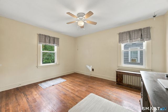 12 West Helen Street, Hamden, CT 06514