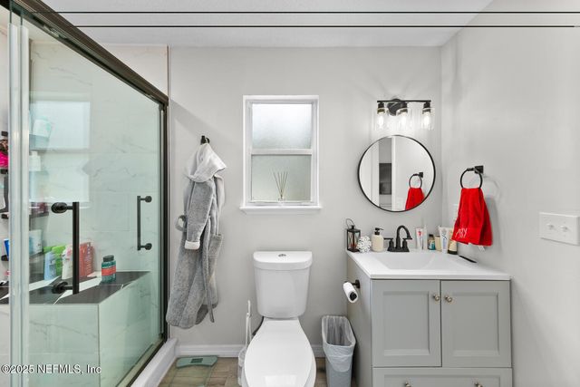 3989 HUNTERS LAKE Circle E, Jacksonville, FL 32210