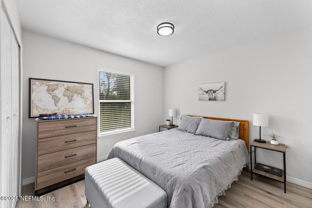 3989 HUNTERS LAKE Circle E, Jacksonville, FL 32210